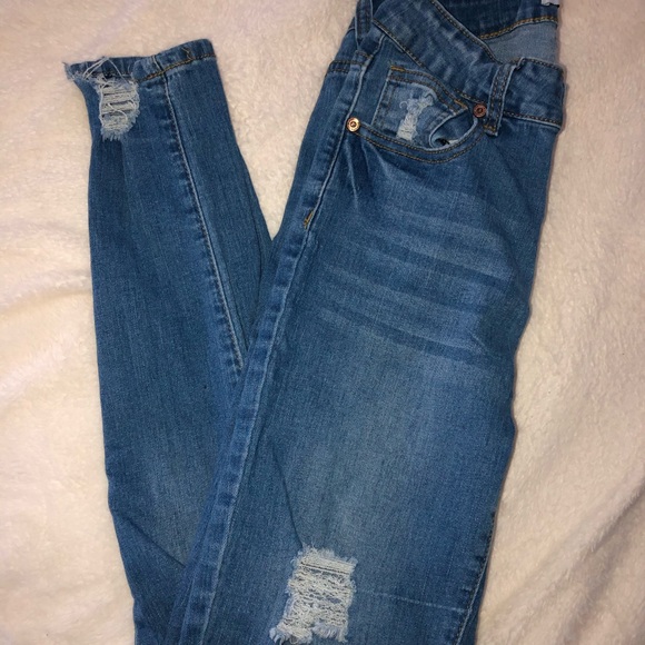 SOLD 🚫 - Picture 2 of 4